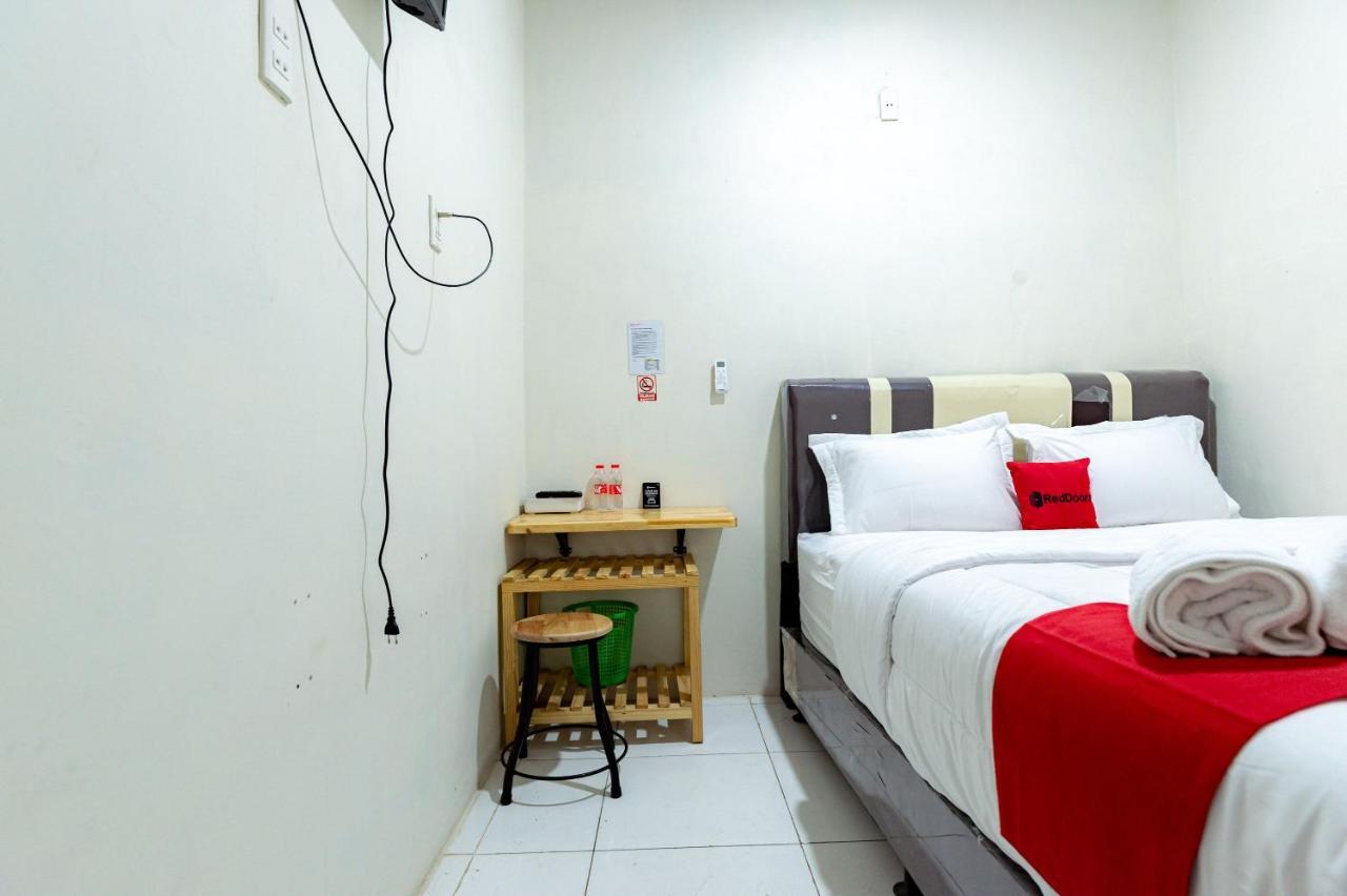 Reddoorz @ Simpang Pemda Medan 호텔 외부 사진