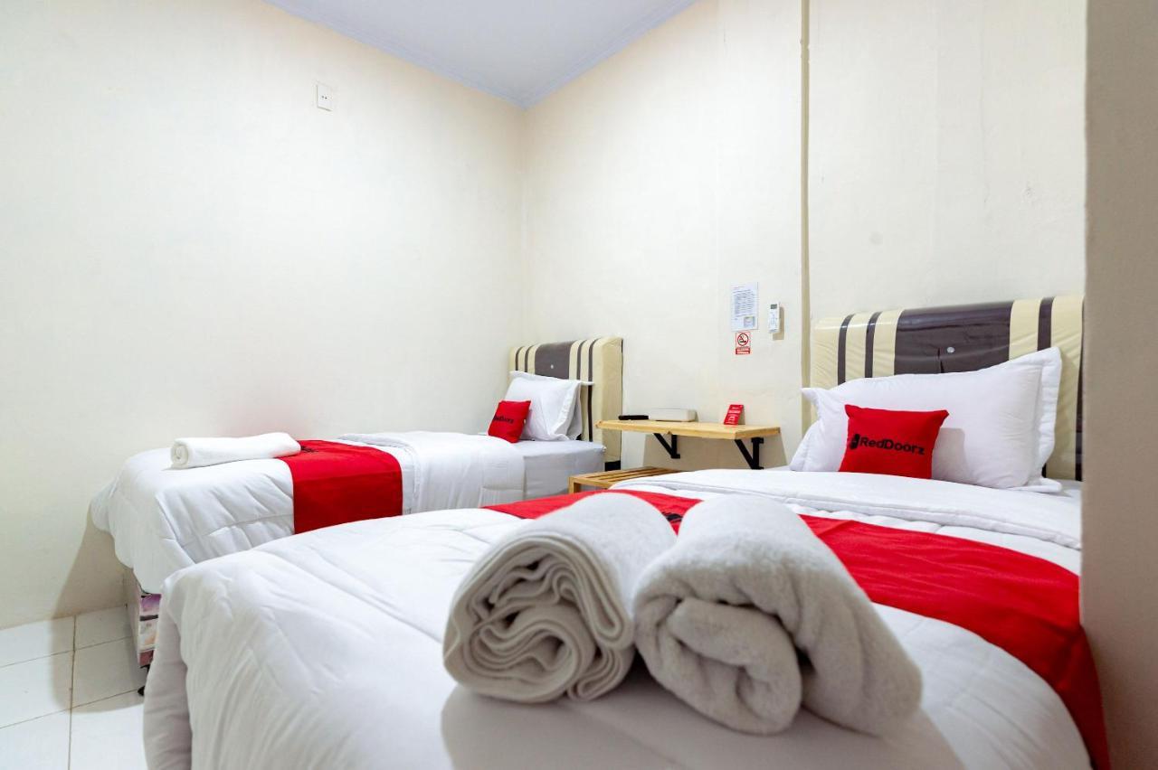 Reddoorz @ Simpang Pemda Medan 호텔 외부 사진