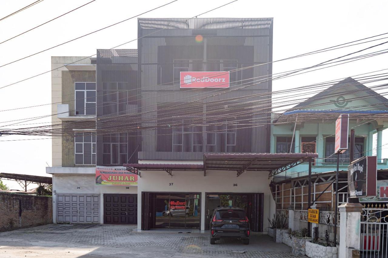 Reddoorz @ Simpang Pemda Medan 호텔 외부 사진